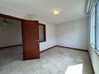 Venta hermosa casa en Km 20 Carr. a Fraijanes, Colinas de Castel (C) - Image 27