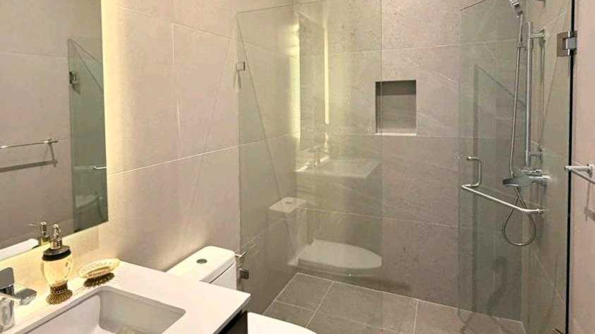 APARTAMENTO EN ALQUILER (AMUEBLADO) / VENTA ???? Edificio Echo , Zona 14 - Miniatura 12
