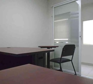 Oficina en Renta en zona 10, Avenida Reforma!!