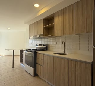 Apartamento en Alquiler Edificio Armonía, zona 12 N3