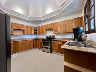 Venta/Renta de linda casa de 4 dormitorios en Portal de Antigua - 5