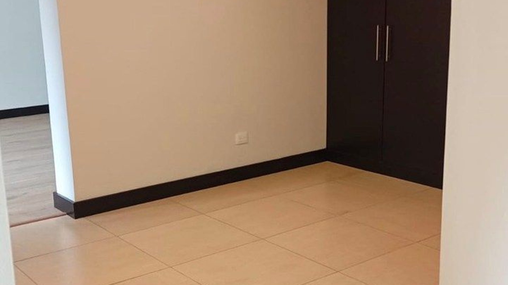 OFICINA EN RENTA  | ZONA 14 | 101.27 m² | - Miniatura 7