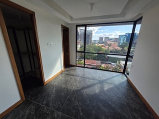 Apartamento en venta en nivel alto de 3 habitaciones en Z10 Ref-5556 - 2