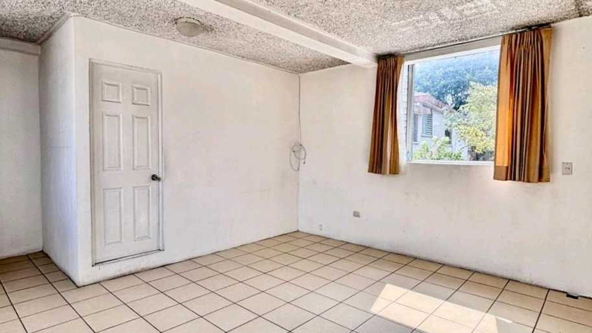 CASA EN ALQUILER PARA OFICINA???? Avenida Petapa z.12 - Miniatura 12