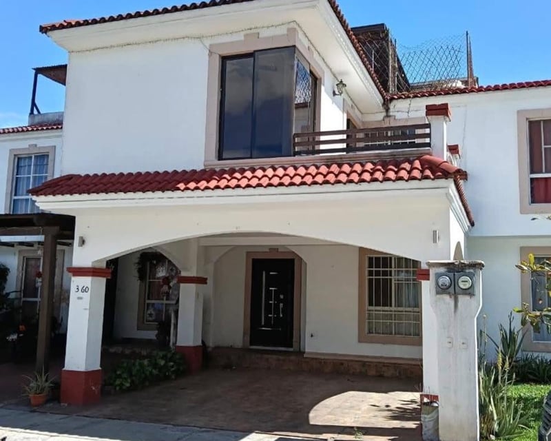 VENDO CASA RESIDENCIALES ALAMEDAS DE SANTA CLARA