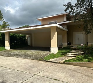 Casa en renta, en Ciudad de Guatemala