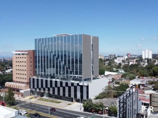 Edificio en alquiler 8,000M2 Boulevard proceres Zona 10 - 3