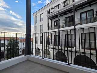 En Venta apartamento Zona 16 Lirios de Cayala - Image 1