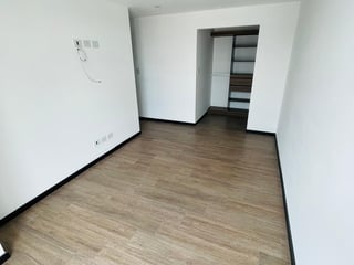 Apartamento de esquina en IQ10 Zona 10 | 2 Habitaciones Nivel 15 con lindas vistas - 2