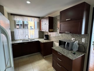 📍 APARTAMENTO EN RENTA – 3 HAB + 3 PARQUEOS | ARIA | ZONA 10 - 2