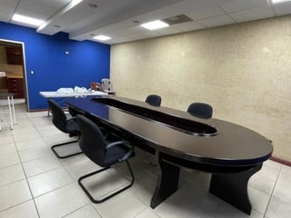 OFICINA COMERCIAL EN RENTA, AREA EL NARANJO - 2