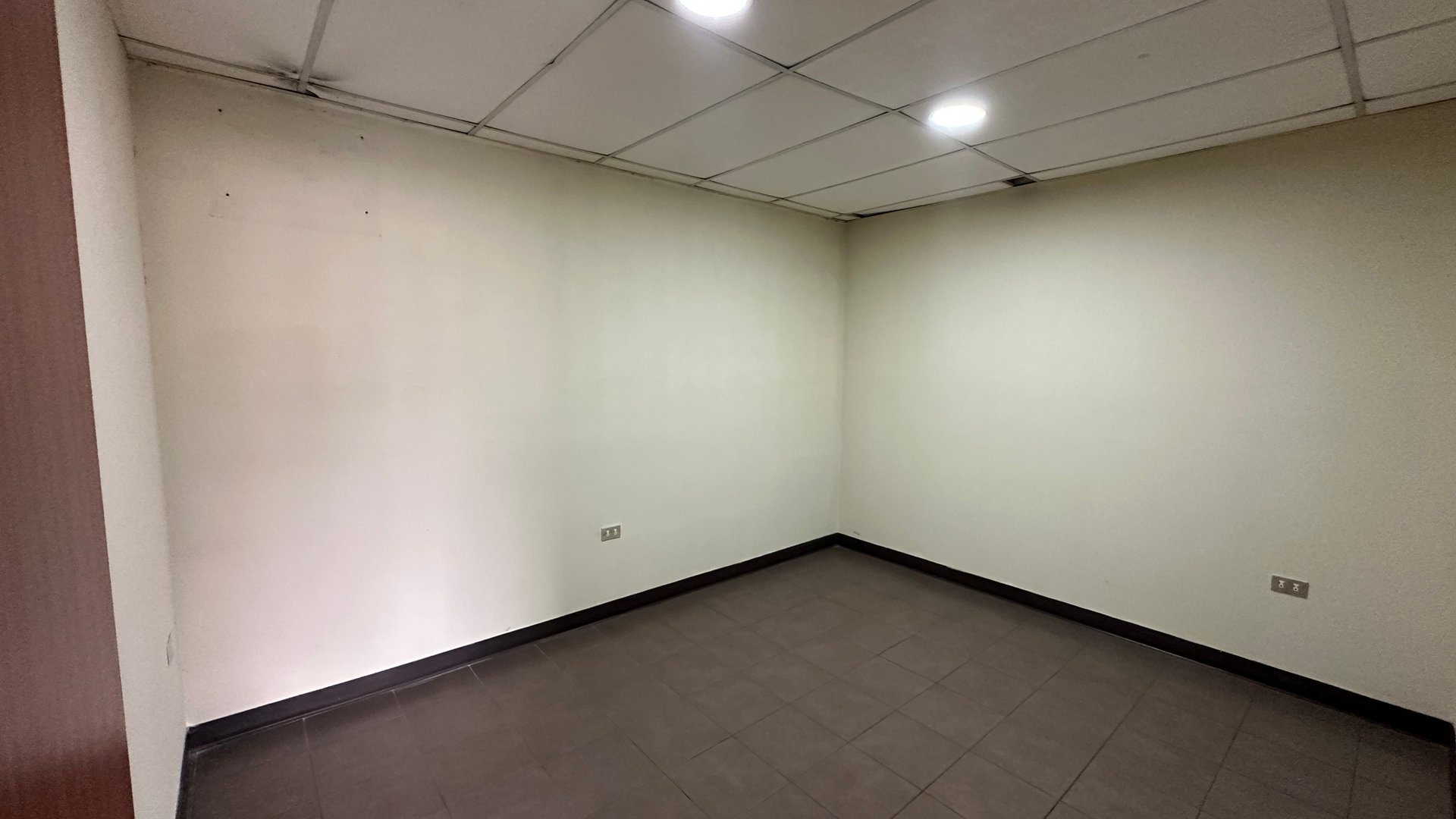 Ofibodega en Renta en Zona 12 - Miniatura 5