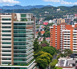 Apartamento en venta de 2 habitaciones en Zona 10
