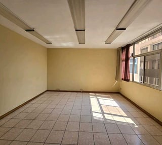 Alquiler de oficina tabicada en Edificio Plaza Marítima zona 10