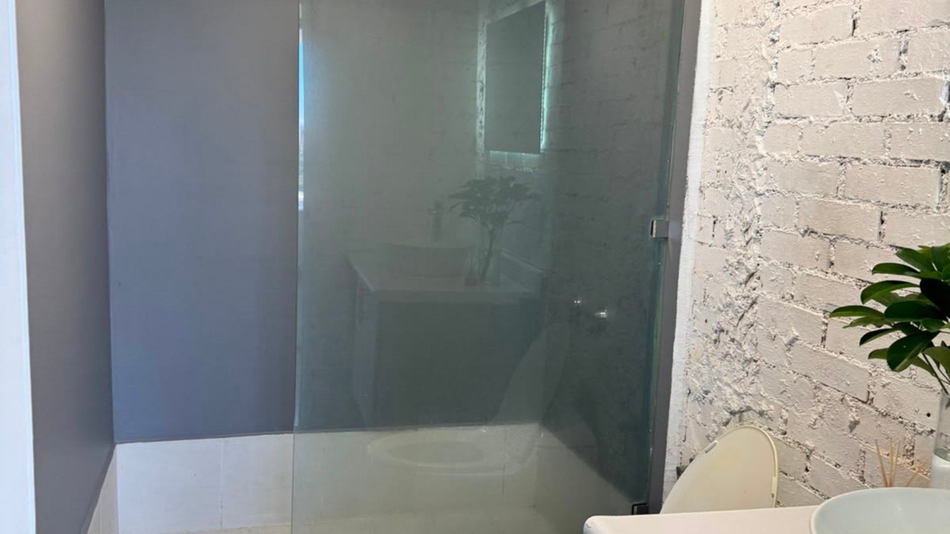 Apartamento Amueblado en Renta en Zona 9 - Miniatura 8