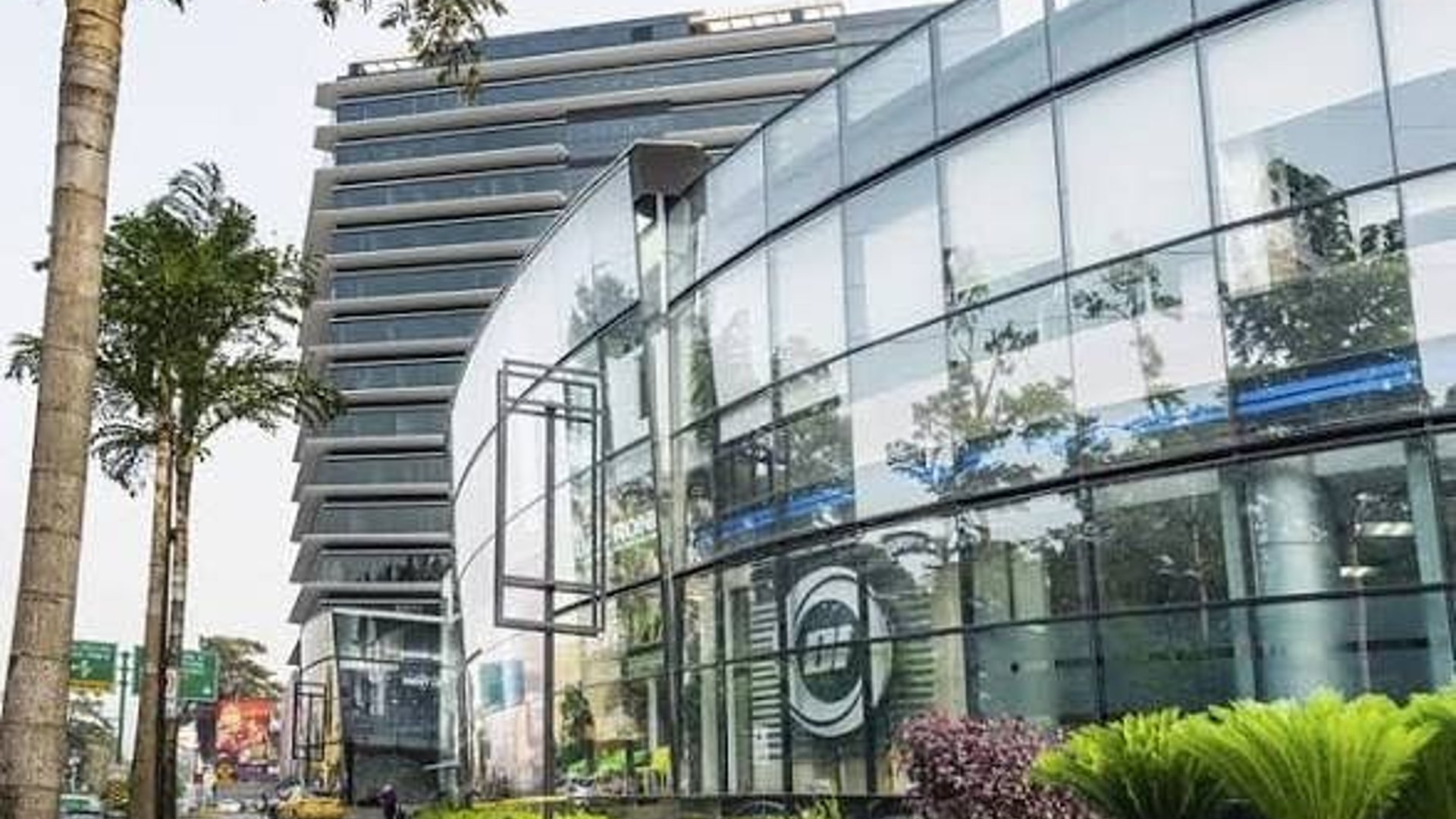 Oficina en Venta o Renta – Design Center, Zona 10 - Miniatura 4