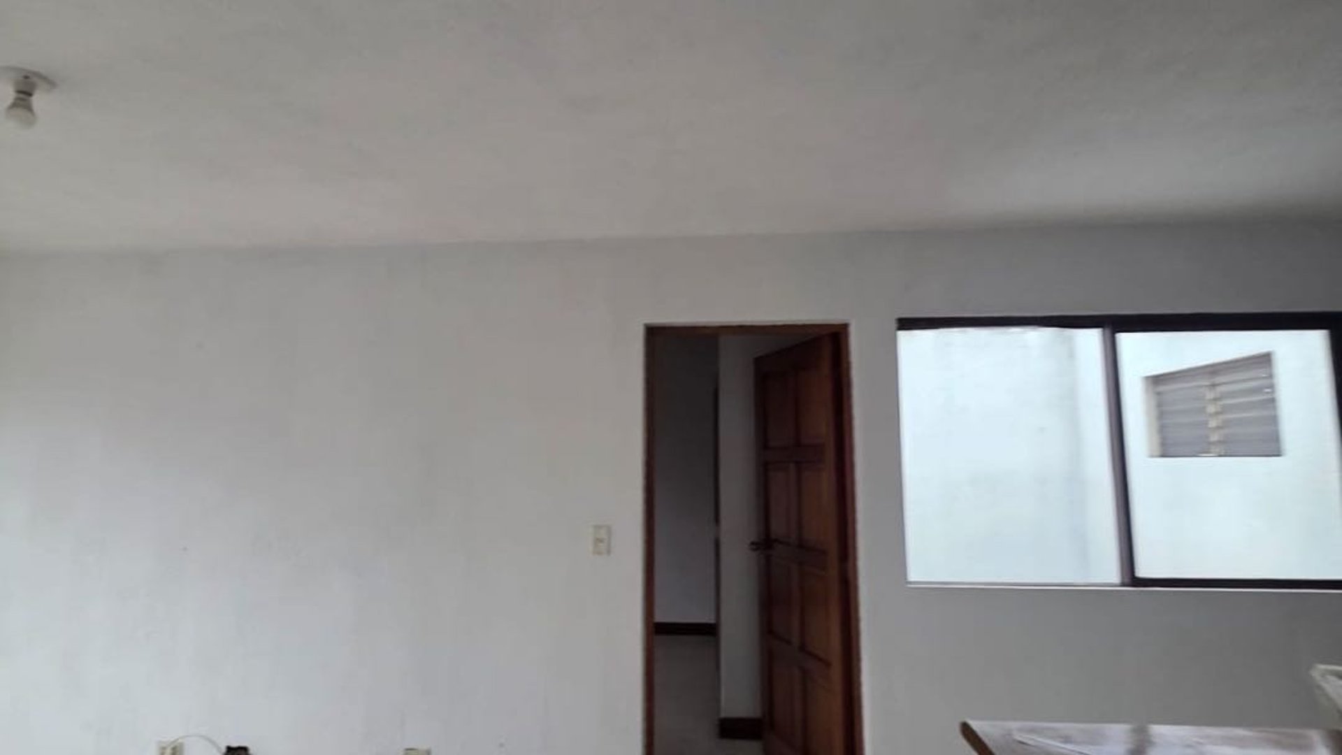 *Alquiler de casa ideal para oficina en Zona 11* - Miniatura 12