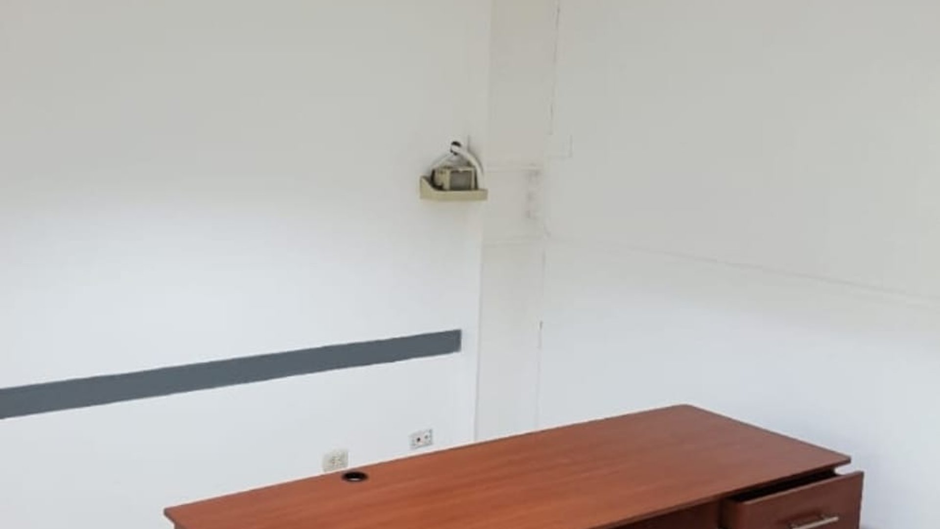 Preciosa Bodega En Alquiler En Zona 21,Al final de la  Atanasio - Miniatura 7