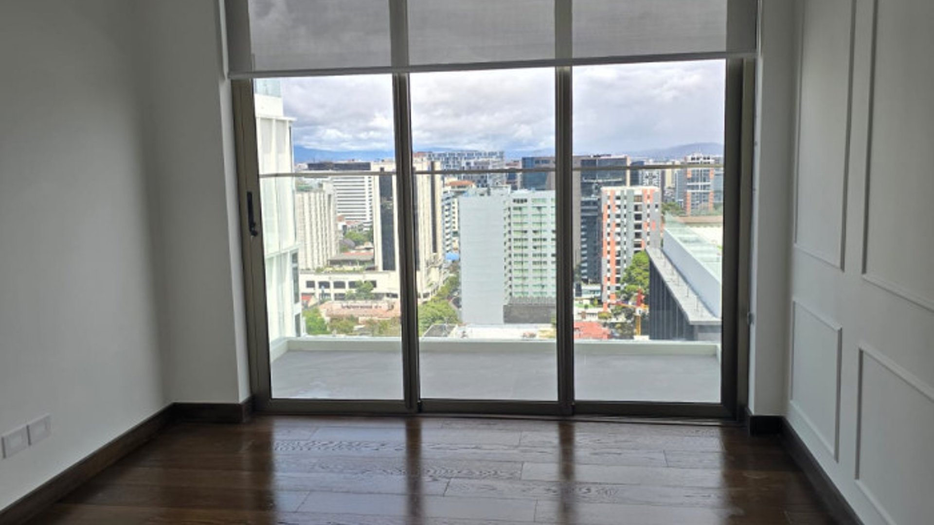 Apartamento en renta en zona 10 Athara