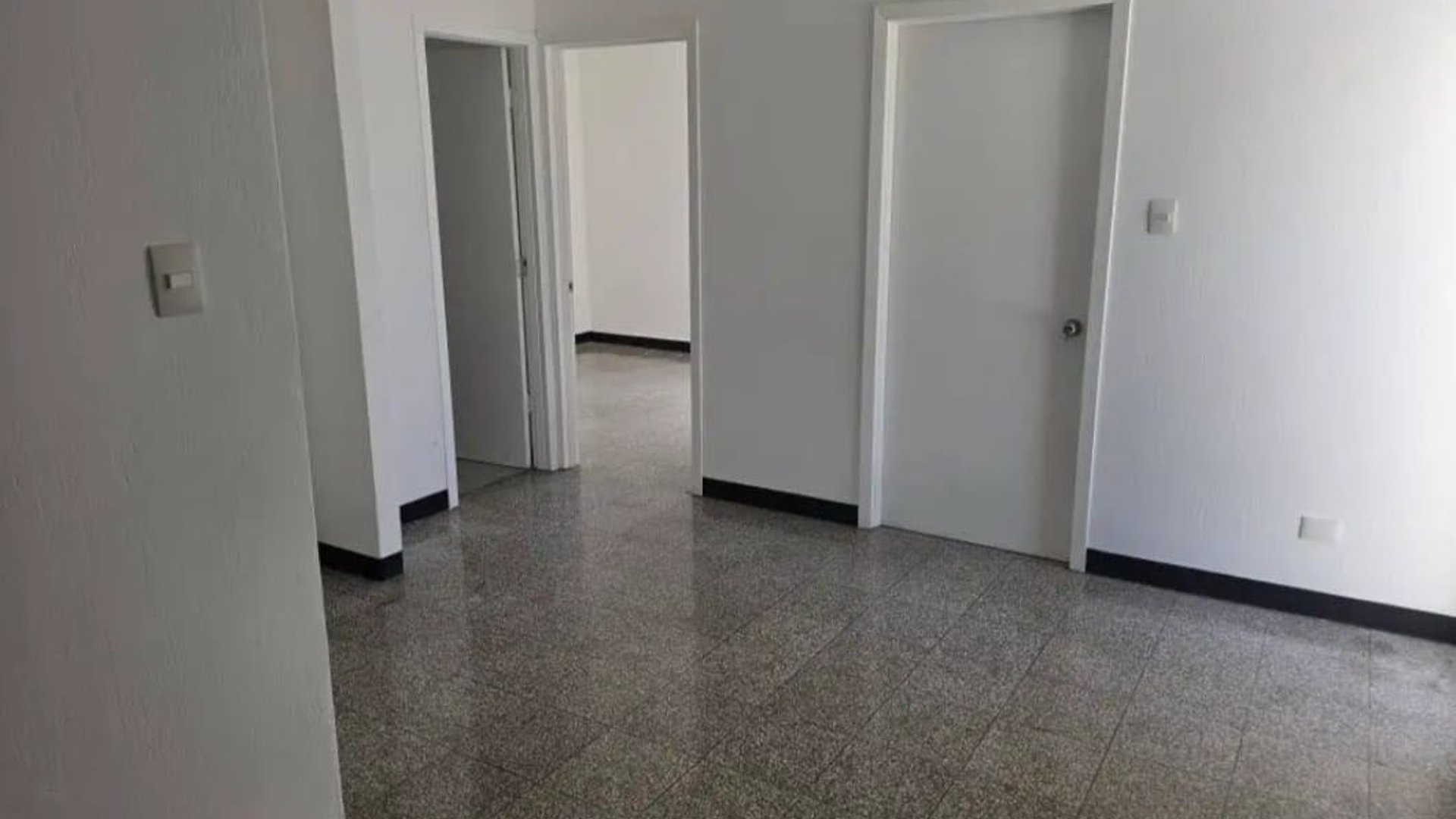 Vendo casa en Colonia Lourdes zona 16 - Miniatura 6