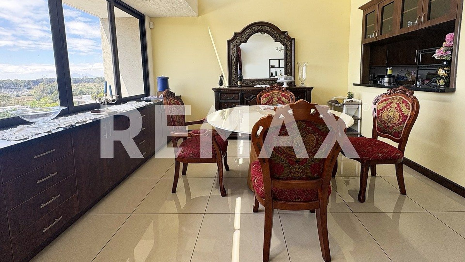 Casa Venta | Sta. Catarina Pinula | Santuaria Muxbal