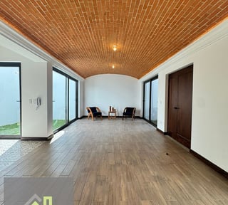 PRECIOSA CASA EN VENTA EN ANTIGUA