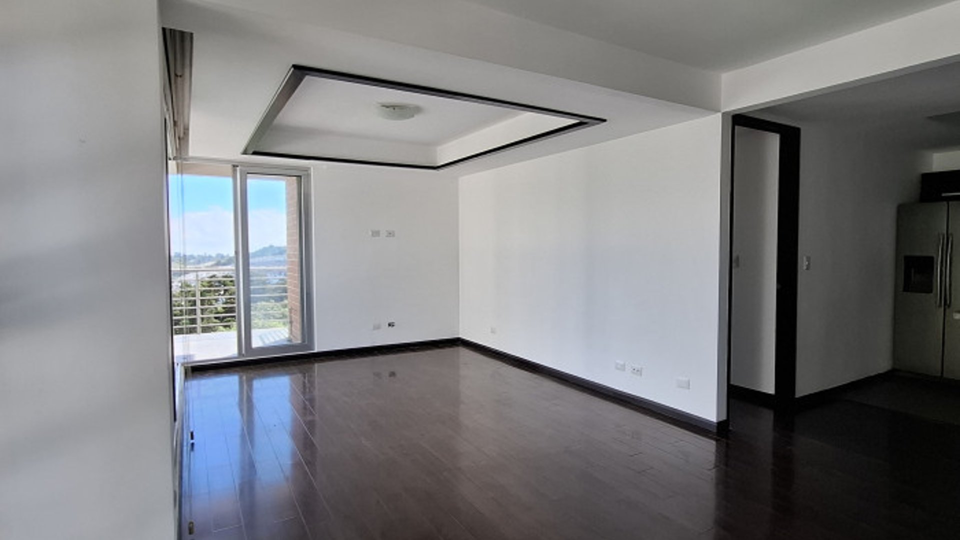 En Renta Apartamento en zona 16 Guatemala - Miniatura 11