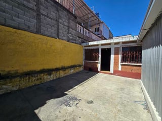 CASA EN VENTA EN ZONA 12, LA REFORMITA   -   Uso Mixto - 3