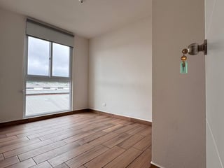 Apartamento en renta en Edificio Lares 17 zona 17 - 3