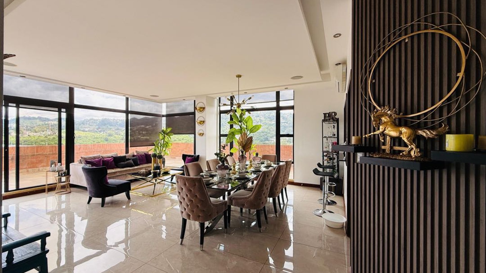 ALQUILER DE PENTHOUSE CON AMPLIA TERRAZA - CATALONIA, ZONA 15