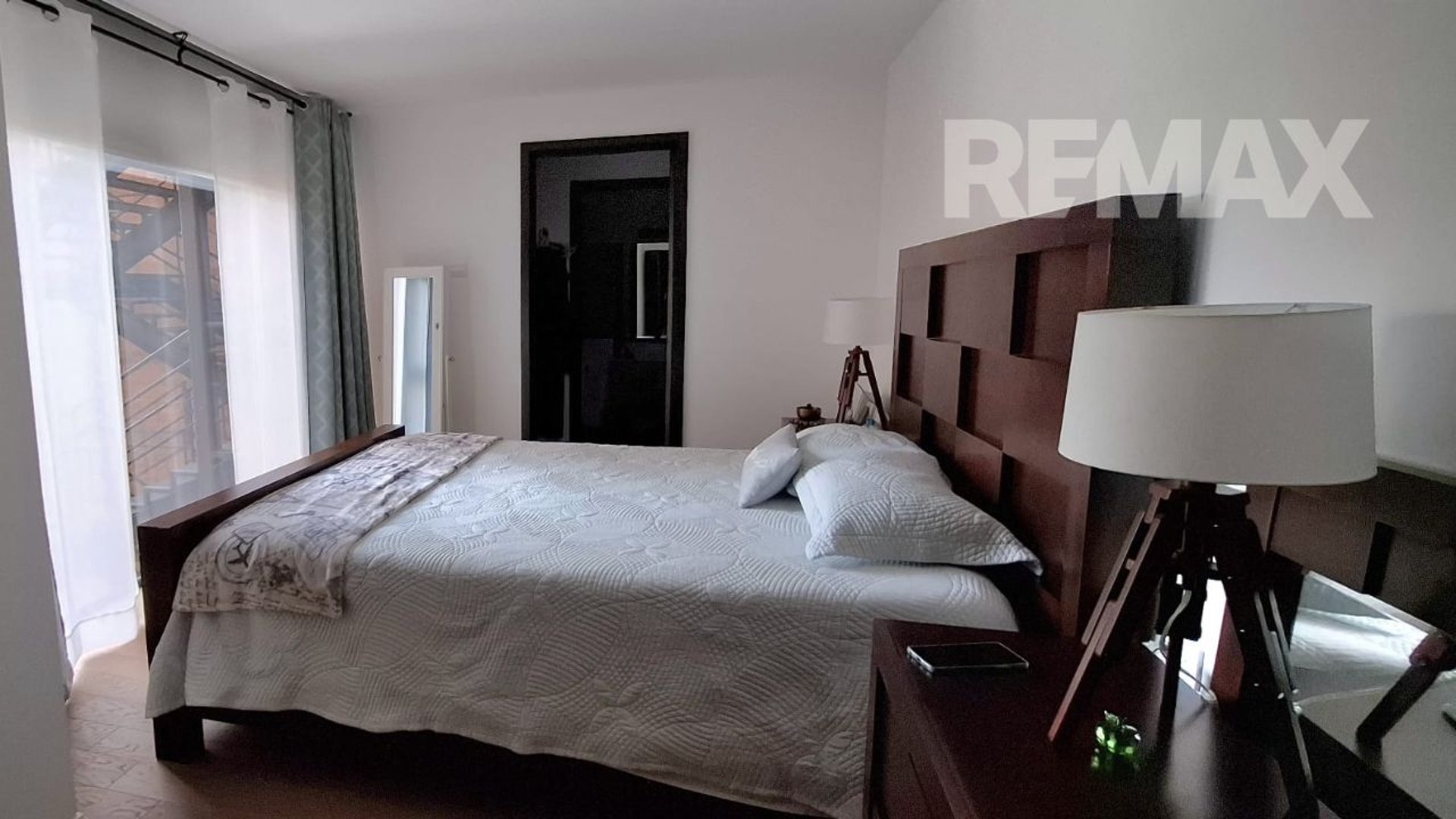 APARTAMENTO EN VENTA  EDIFIICIO CENTRICO ZONA 5 - Miniatura 8
