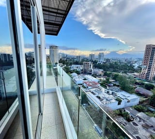 PENTHOUSE EN MIDORI ZONA 15