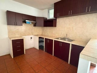 CASA EN VENTA 📍 Balcones de San Cristóbal, Zona 8 de Mixco - 3