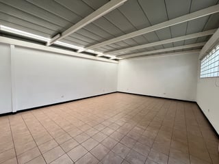 Propiedad Comercial en Alquiler | Avenida Petapa - 3