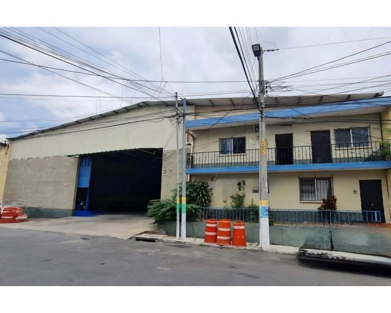 Bodega en Venta con Oficinas en San Miguel Petapa | 754 m² | Propiedad con Renta