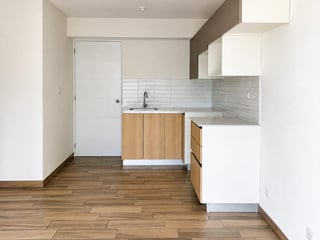 📍 APARTAMENTO EN ALQUILER – 3 HAB | LARES 17 | ZONA 17 - 3