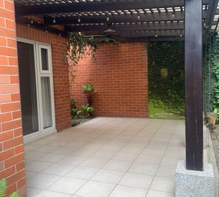 📍 CASA EN VENTA – 3 HAB + JARDÍN | ENSENADA DE SAN ISIDRO | ZONA 16