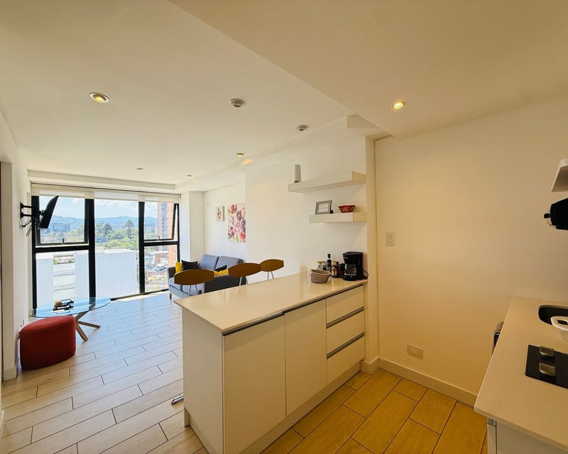 ALQUILER DE APARTAMENTO AMUEBLADO - QUO, ZONA 4