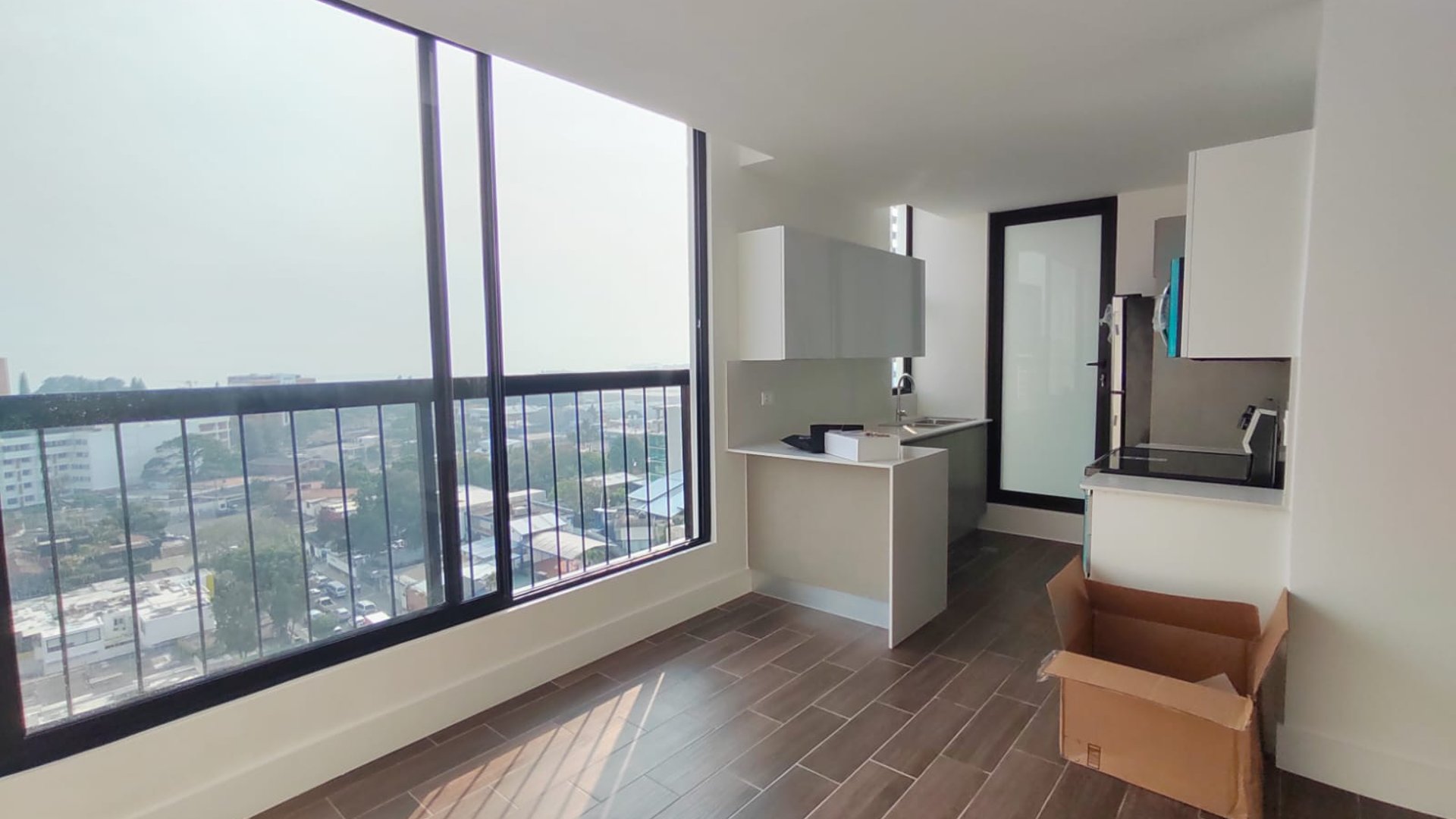 ???? APARTAMENTO EQUIPADO EN VENTA – 3 HAB | EDIFICIO ROSELLÓ | ZONA 13