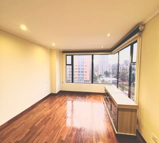 Apartamento en Venta – Zona 10