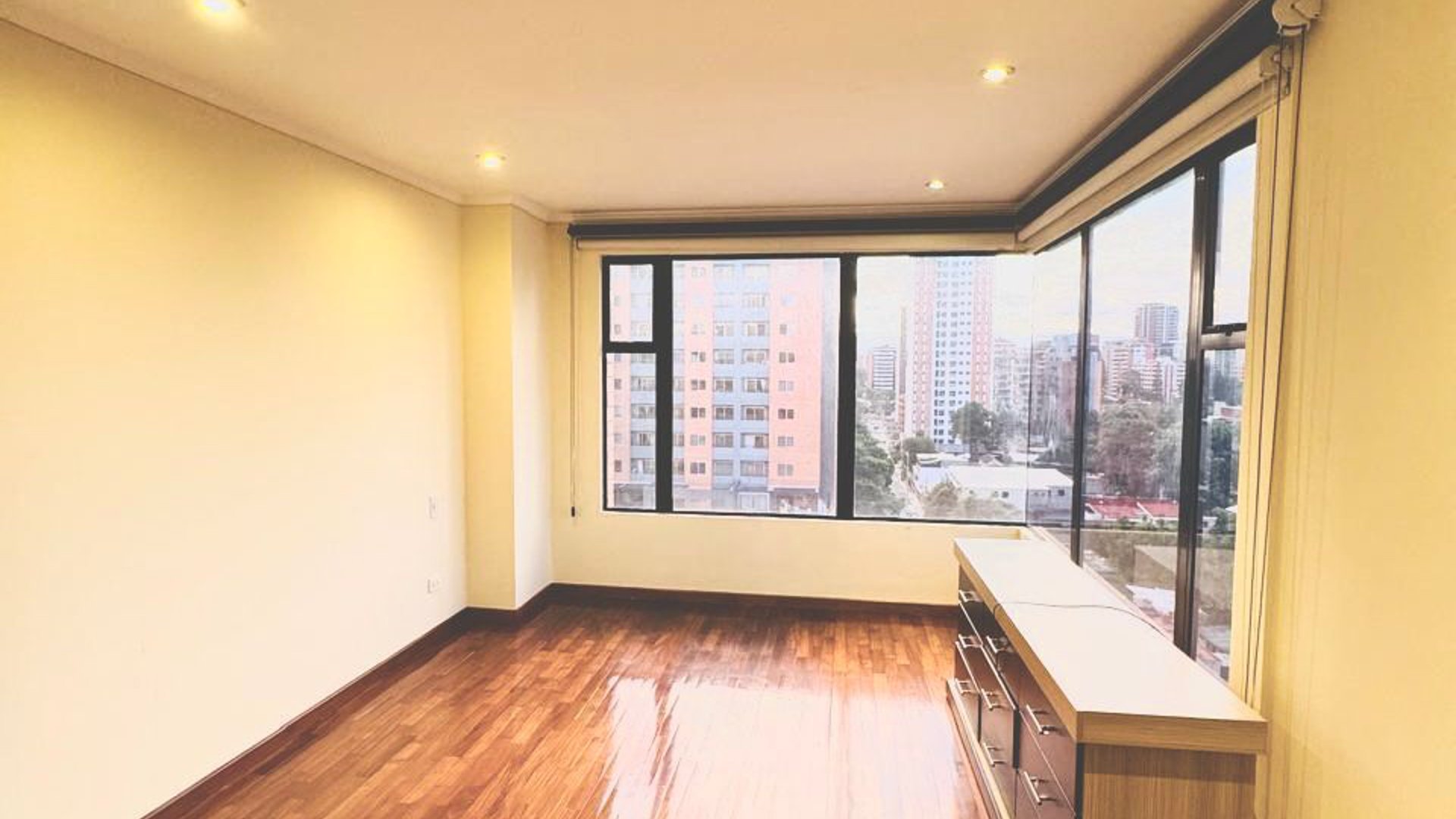 Apartamento en Venta – Zona 10