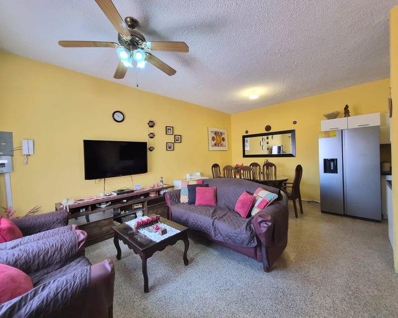 VENTA Casa Residencial Bosques de San Nicolas, Mixco Zona 4 