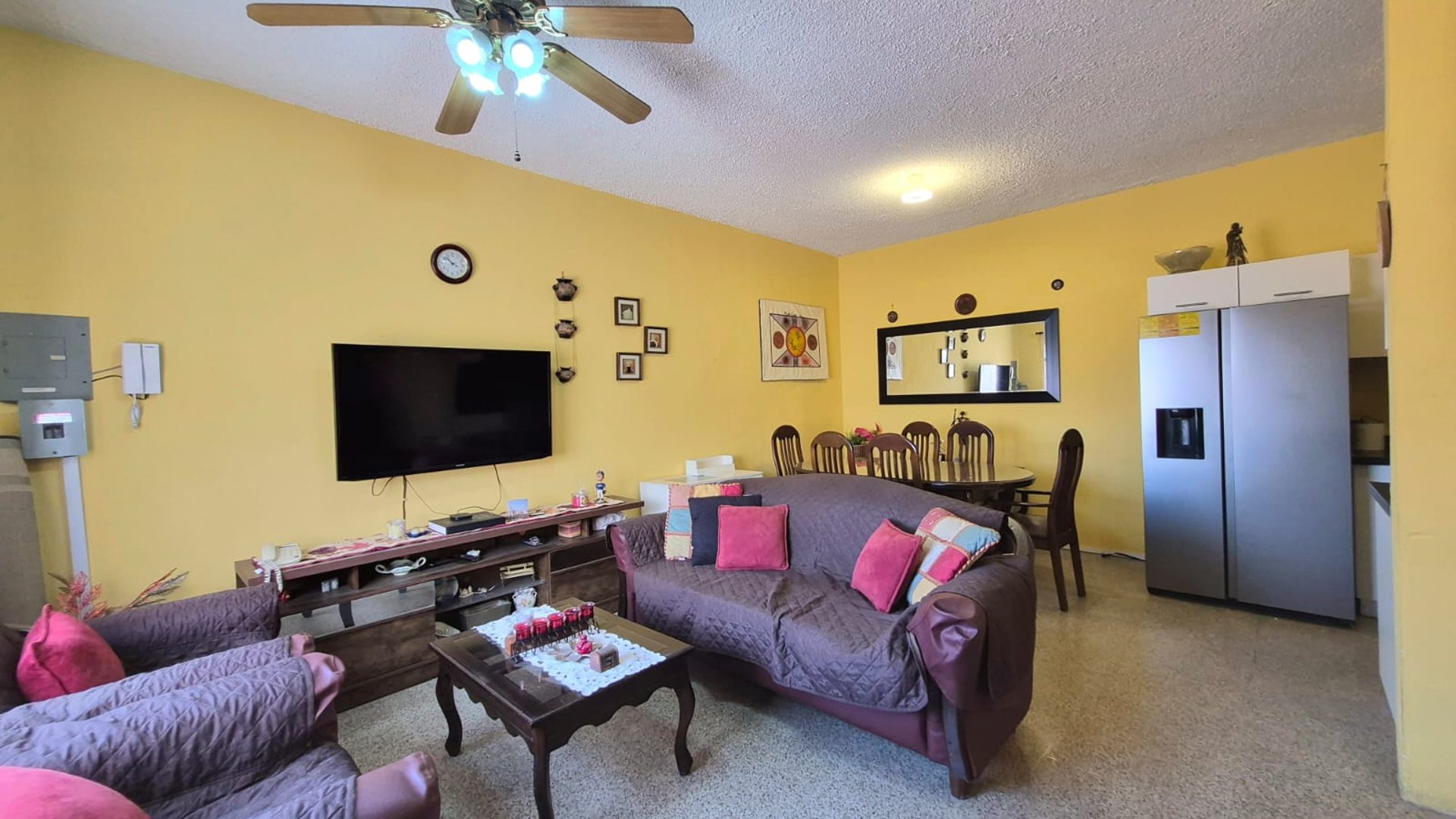 VENTA Casa Residencial Bosques de San Nicolas, Mixco Zona 4 