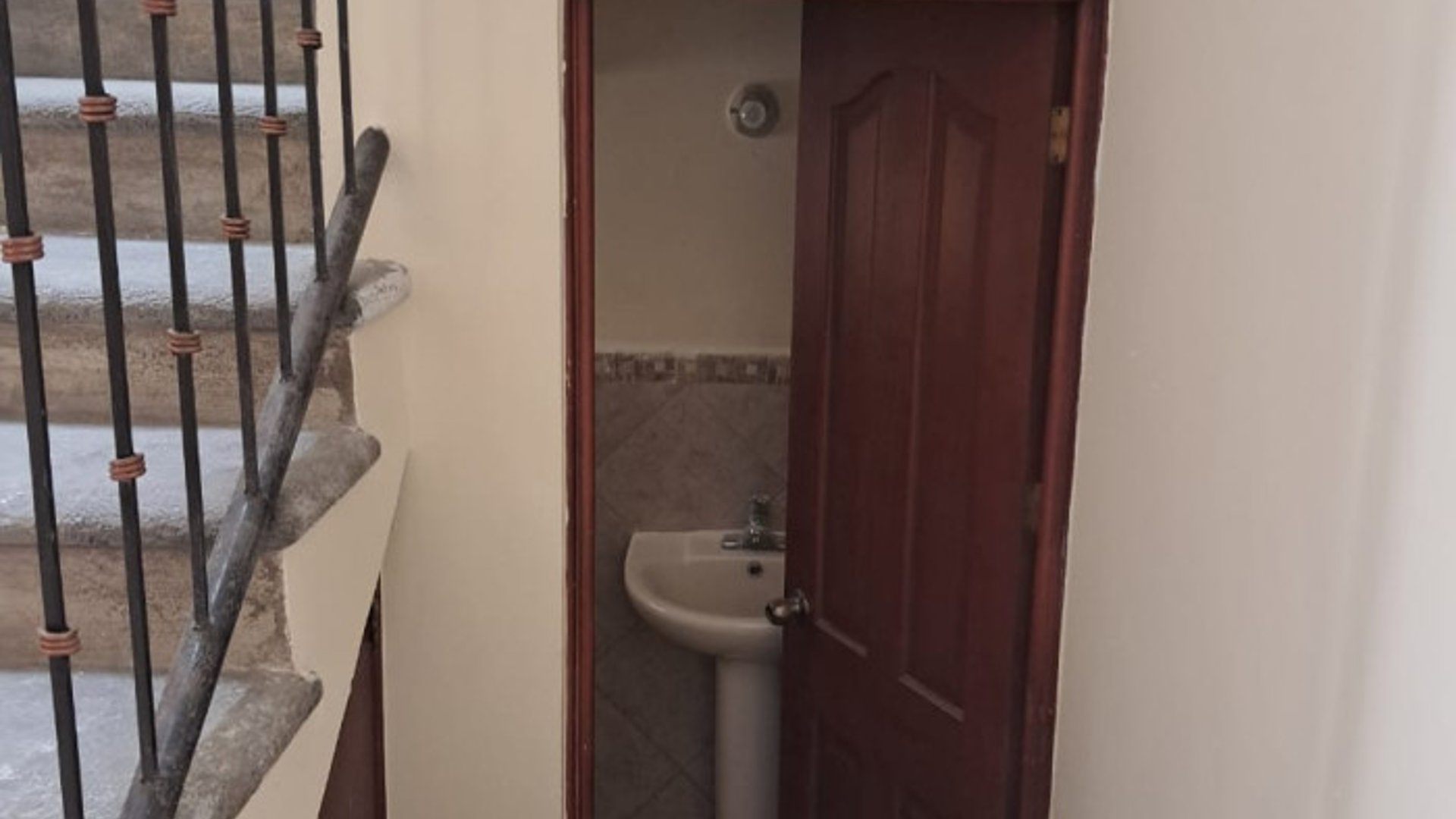 Casa en Venta Recidencial Entre Encinos Mixco - Miniatura 8