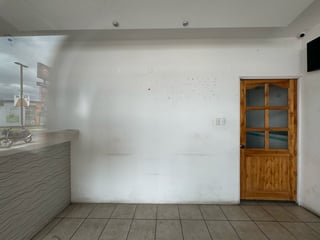 LOCAL DE 60M2 EN DELTA BARCENAS - 2