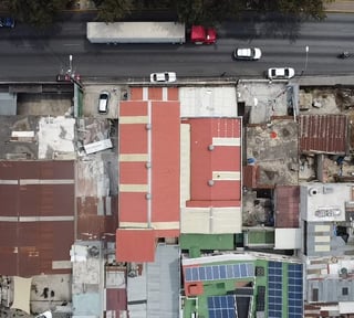 Edificio en renta o venta, sobre Calzada San Juan