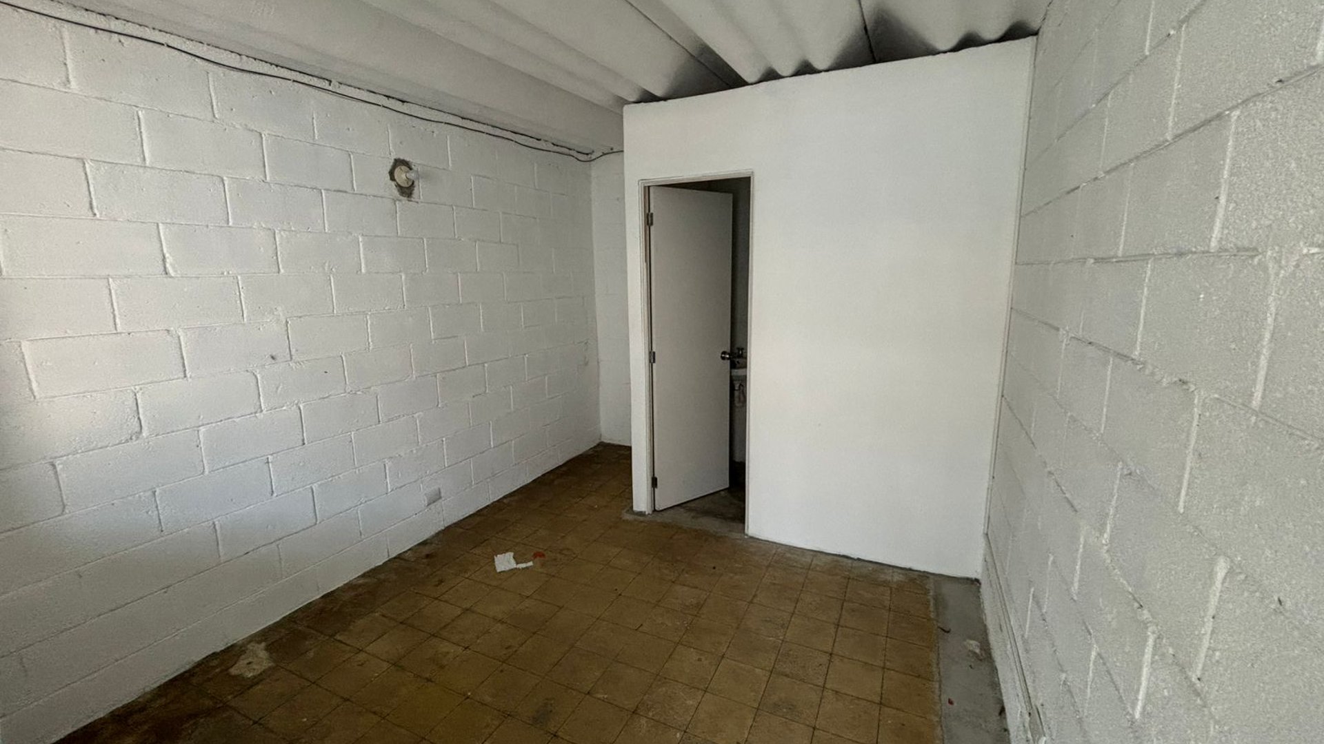 VENTA Casa para Inversión en Zona 15 El Pilar  - Miniatura 4