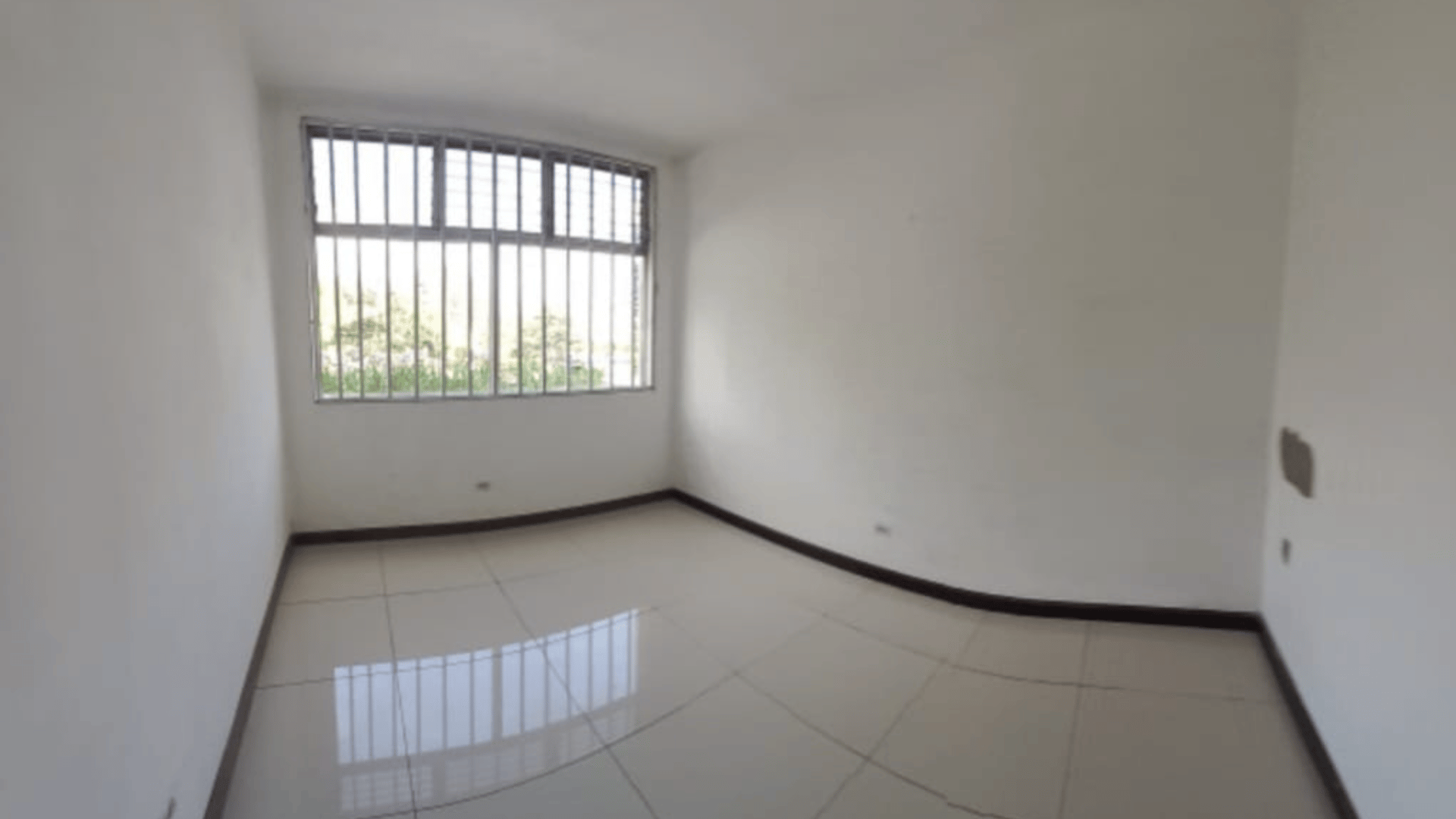 CASA COMERCIAL EN RENTA EN CARRETERA EL SALVADOR - Miniatura 6