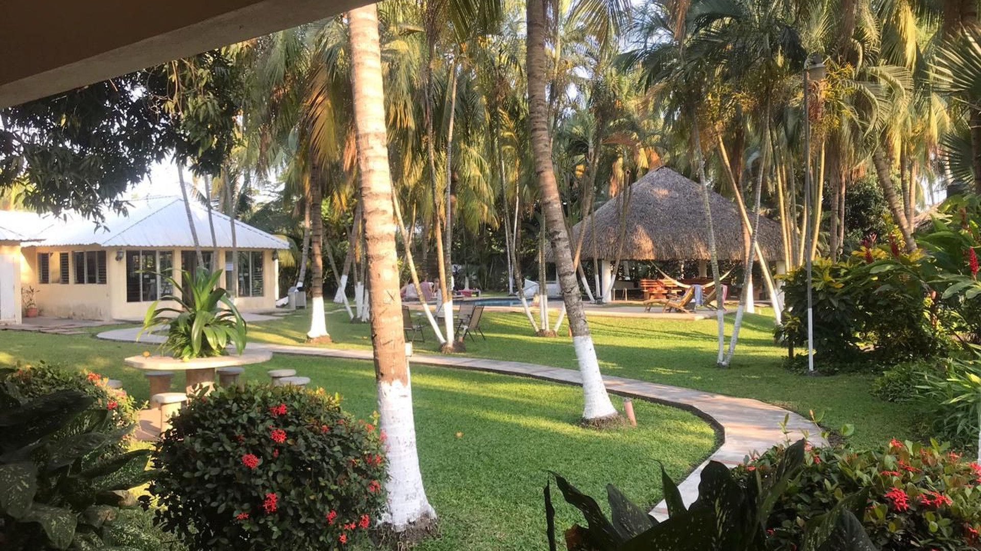 CASA DE PLAYA EN RENTA, EN PUERTO QUETZAL - Miniatura 2