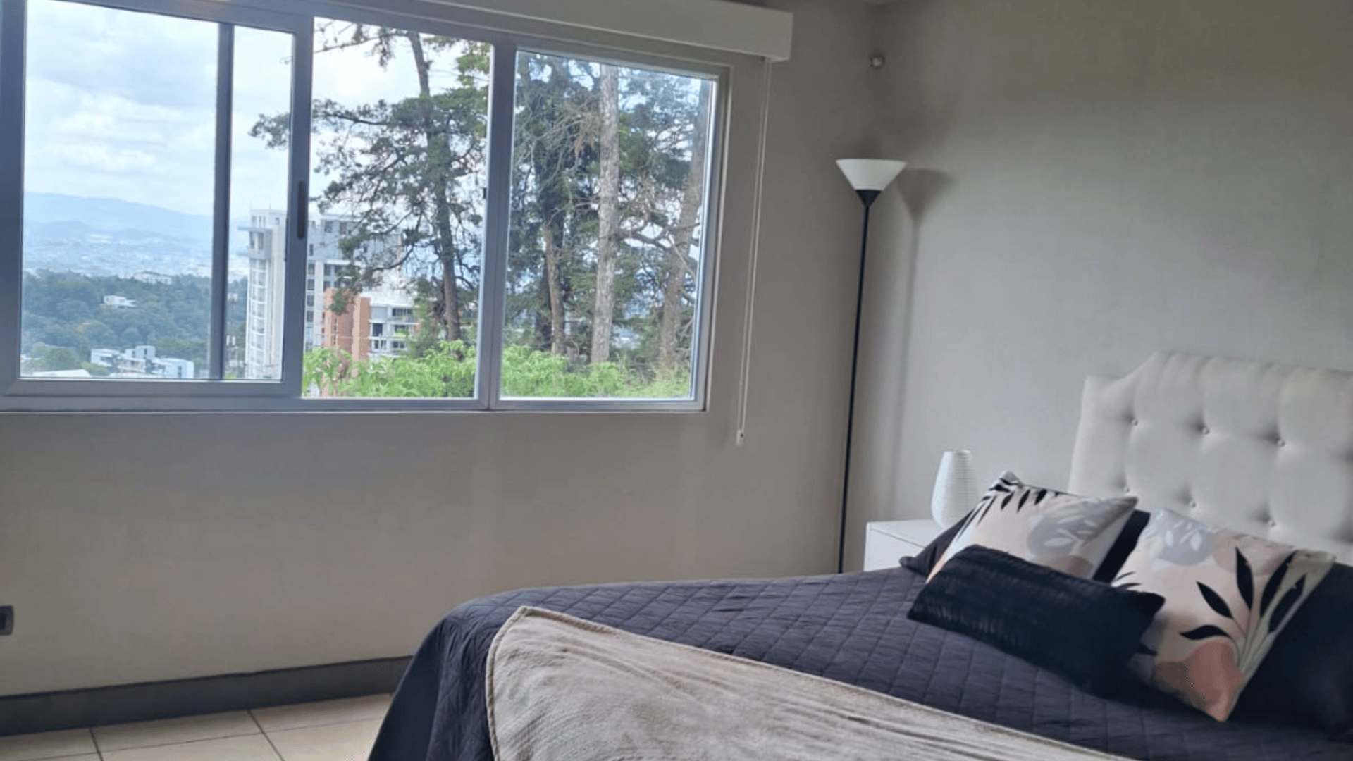 APARTAMENTO EN VENTA ZONA 16 - Miniatura 13